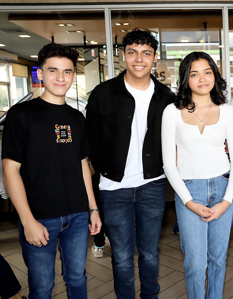Justina Girón, José Ramírez y Gloria Galilea Pérez