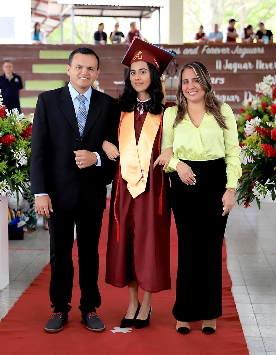 Graduación de los seniors 2025 de Mayan School
