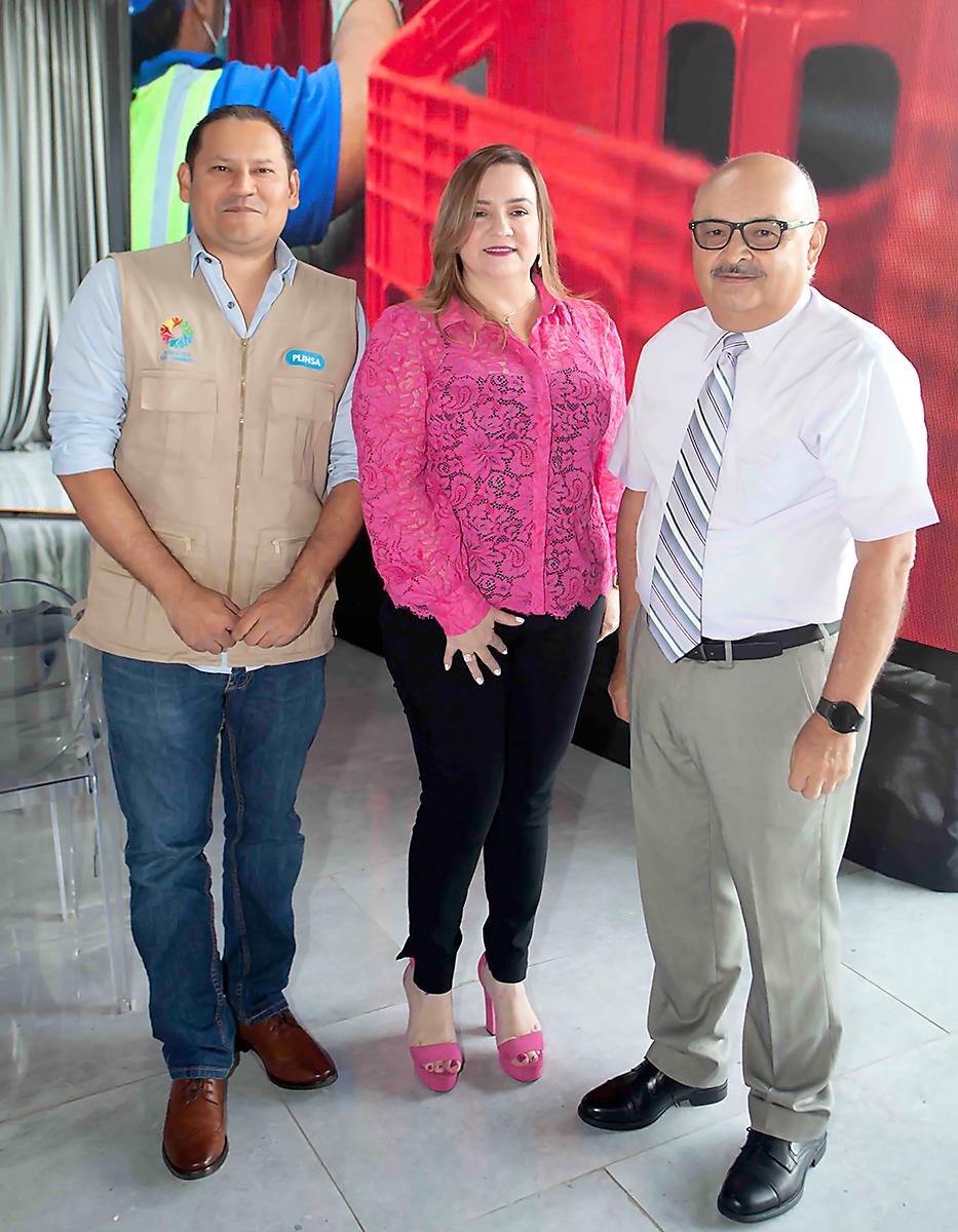 Roberto Moya, Elsy Alvarado y Juan Murillo.