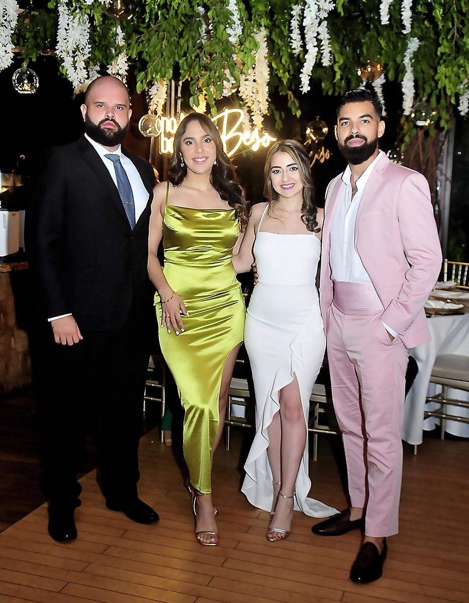 Andrés Arías y Cinthia Hernández con Karime Canahuati y Kirt Merren.