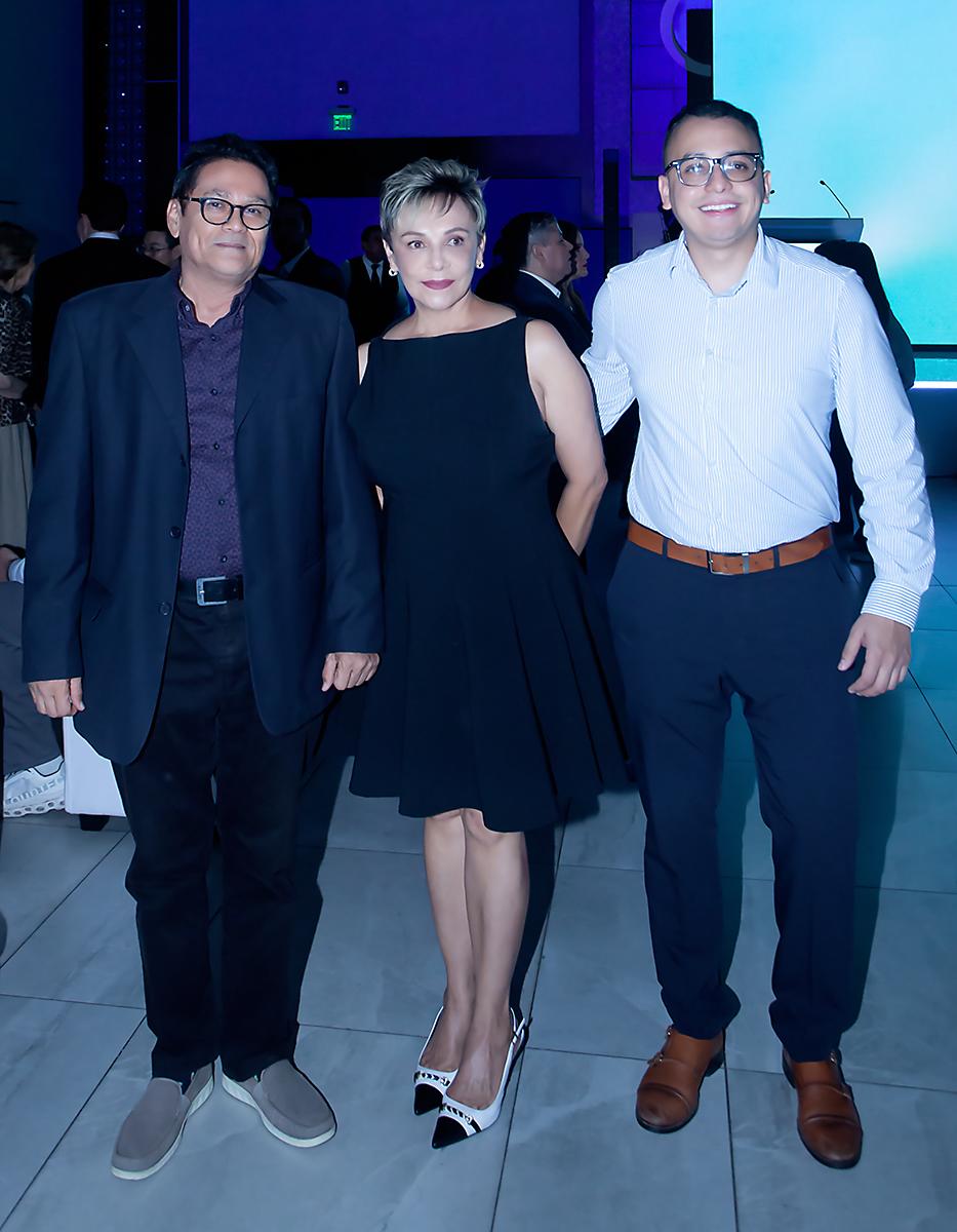 Pablo Mejía, Yolani Midence y Marlon Midence.