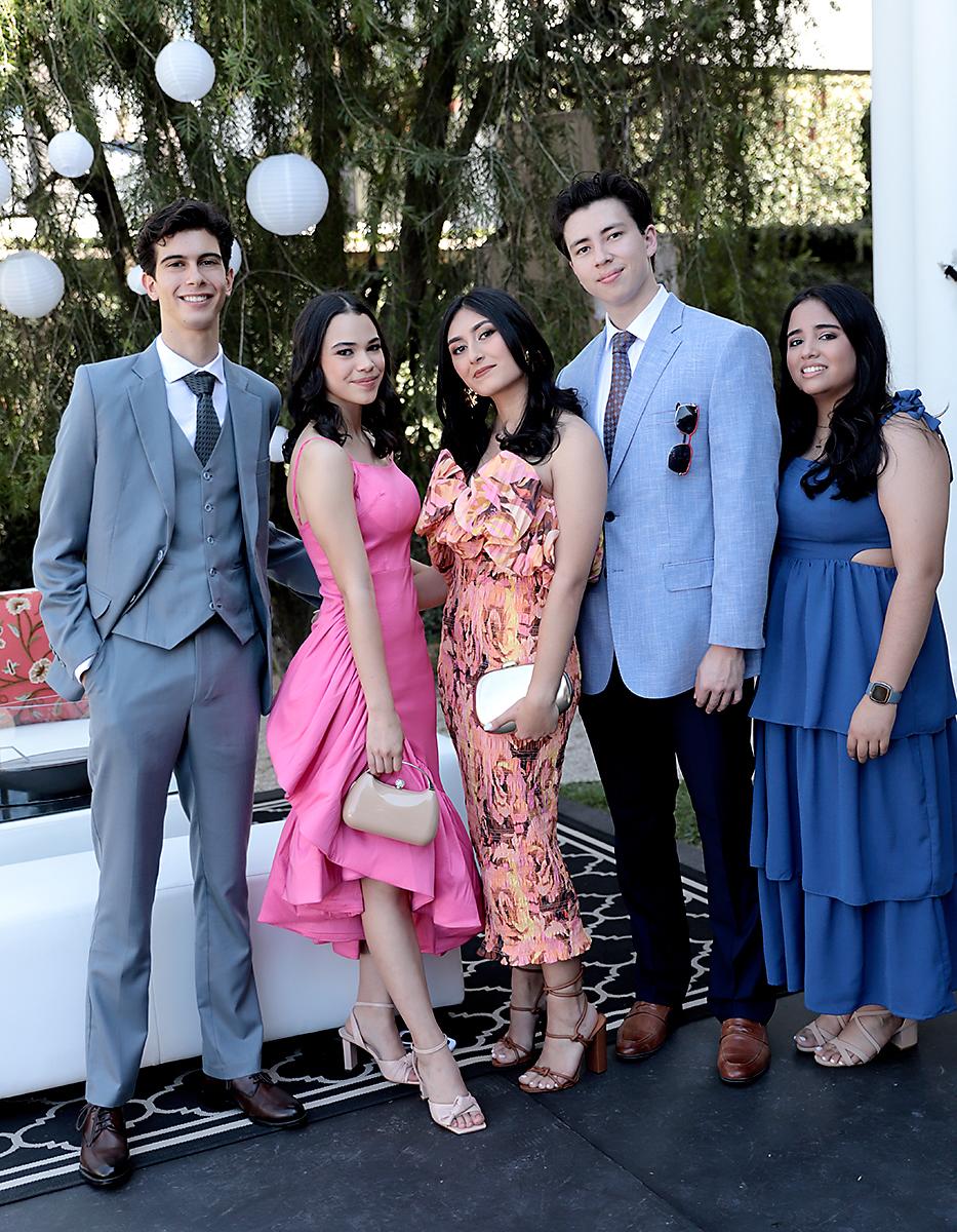 Gustavo Lara, Elena Danzilo, Cristina Laínez, Leo Rosa y Luciana Díaz.