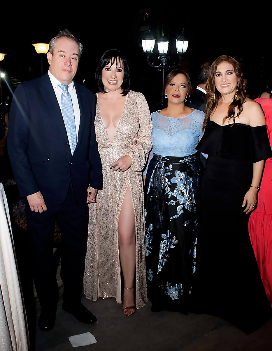 Alejandro Pérez, Jacqueline Pinto, Flor Idalma Salgado y Sarah Cartagena