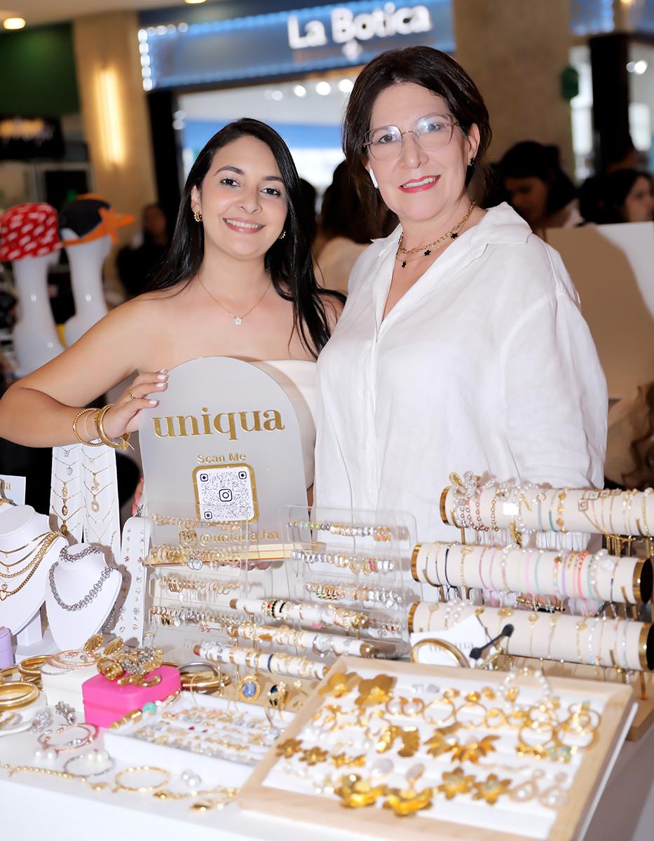 Stephanie Gabrie y Yelile Gabrie.