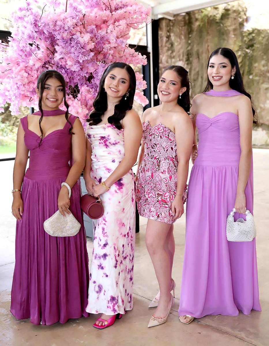 Alessandra Godoy, Constanza Martínez , Arianna Torres y Esthefanie Moreno.