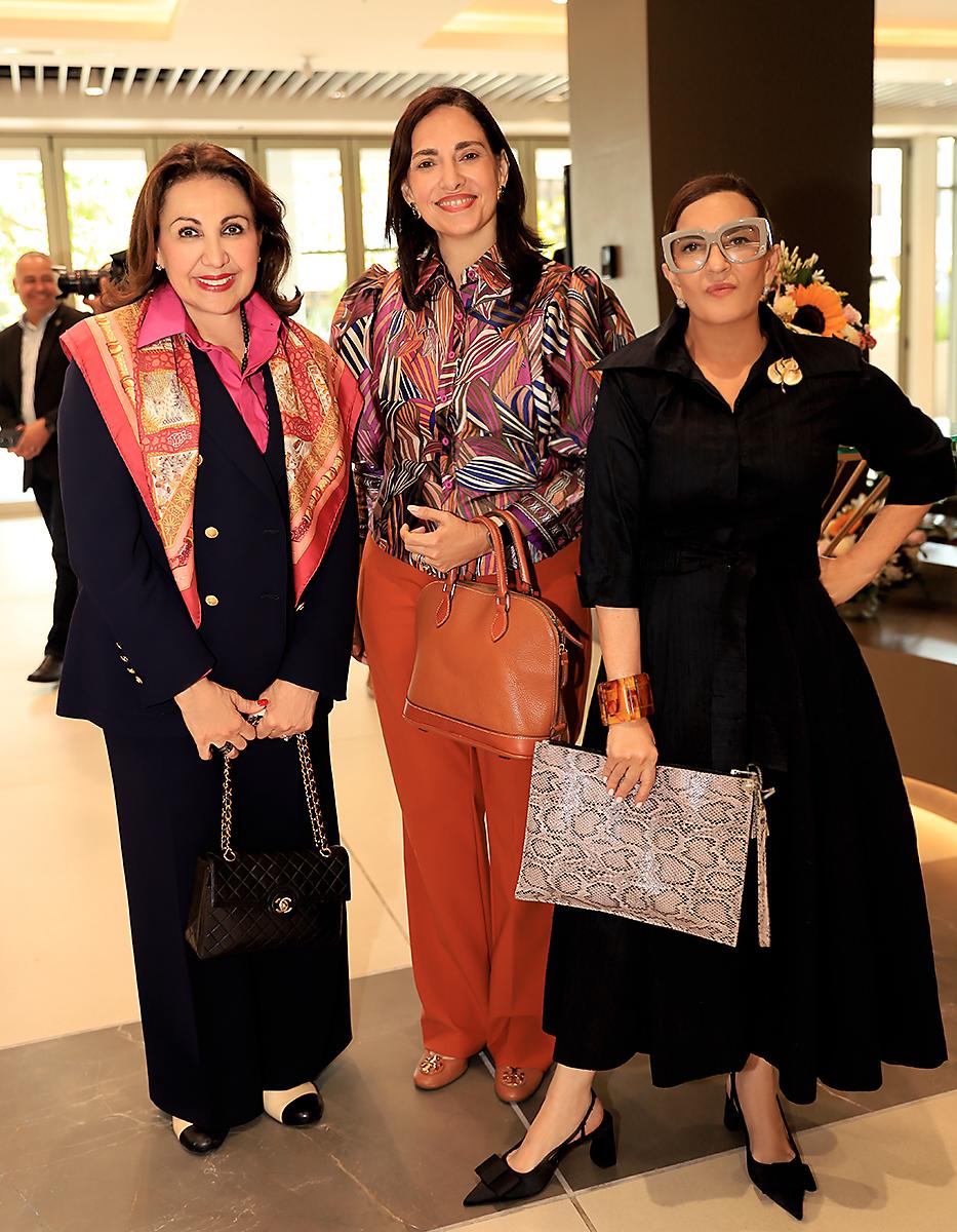 Carolina Canahuati, Lizza Bobadilla de Handal y Blanca Bendeck.
