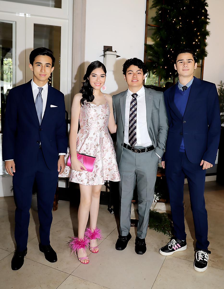 Rafael Pineda, Isabella Mendoza, Diego Carranza y Miguel Moncada