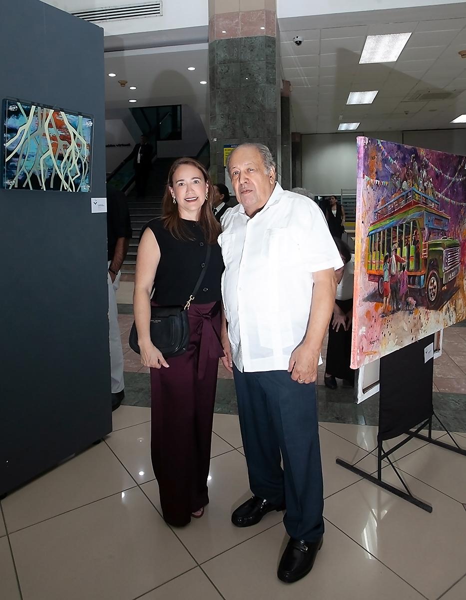 Diana Berkeley y Antonio Handal.