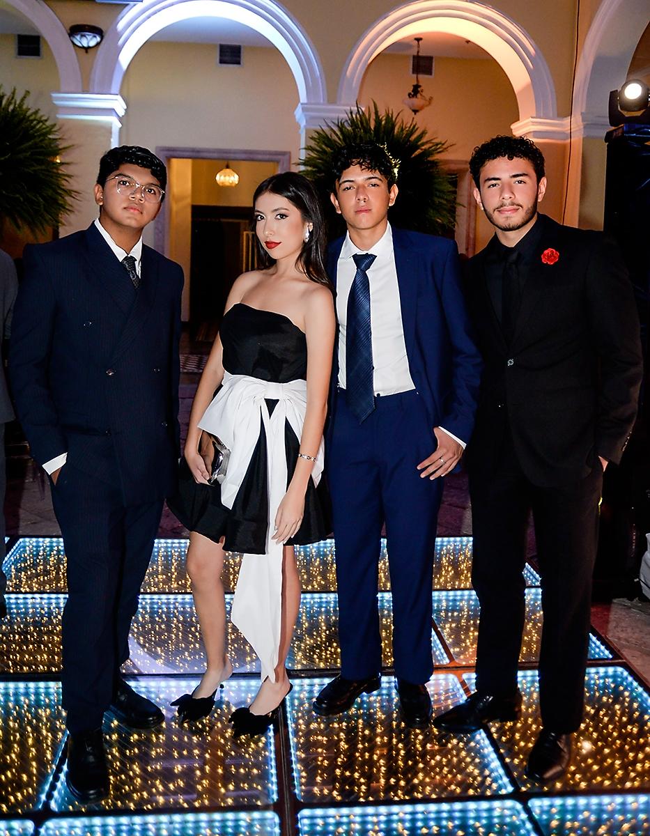  José Álvarez, Adriana Zelaya, Sebastián Fajardo y Diego Sagastume.