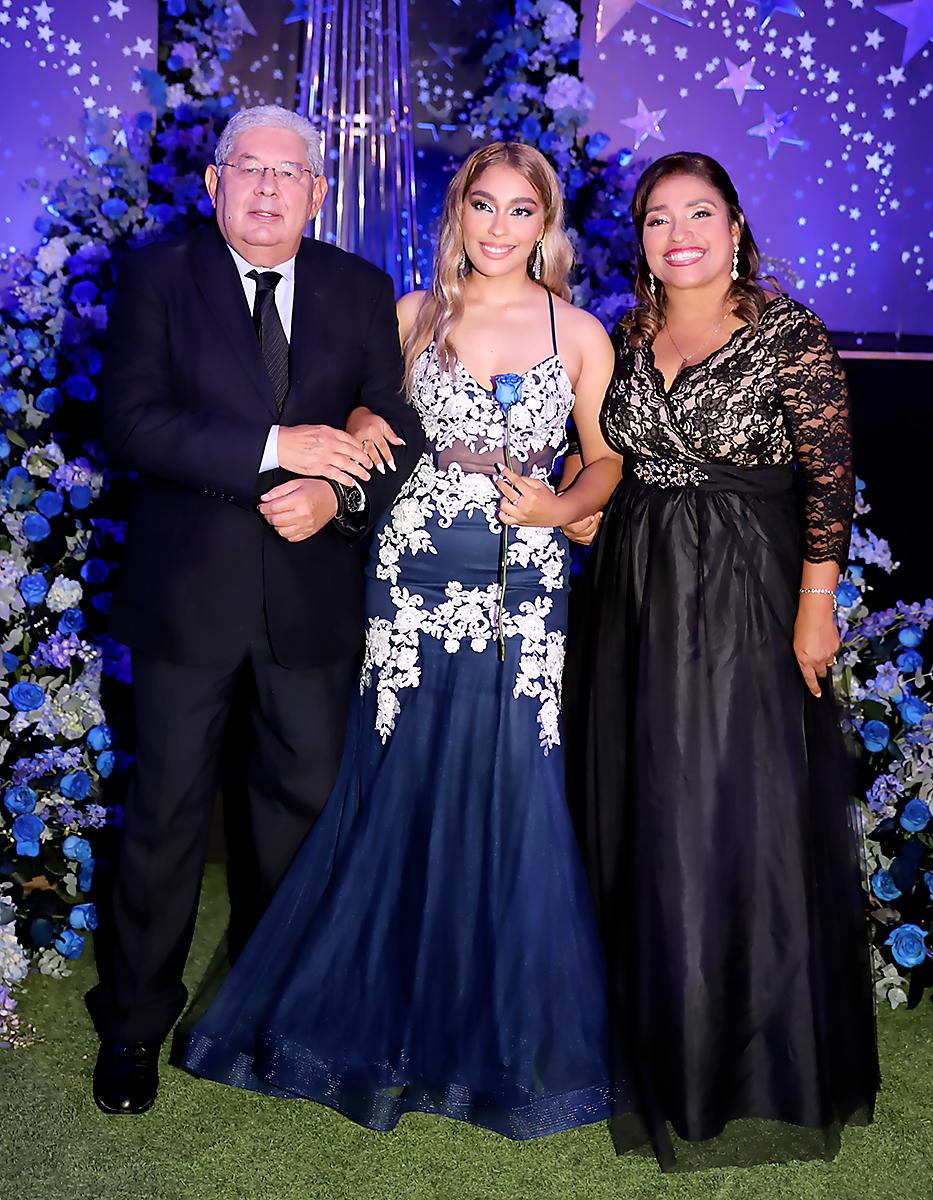 Desfile de Padres e Hijos en la PROM NIGHT de la Academia Los Pinares 2023