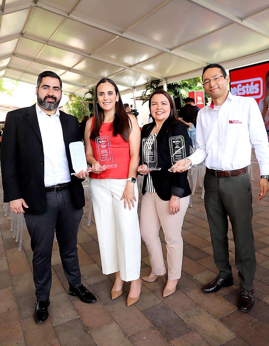 Nick Plata, Monique García con Diana y Elio Ramos