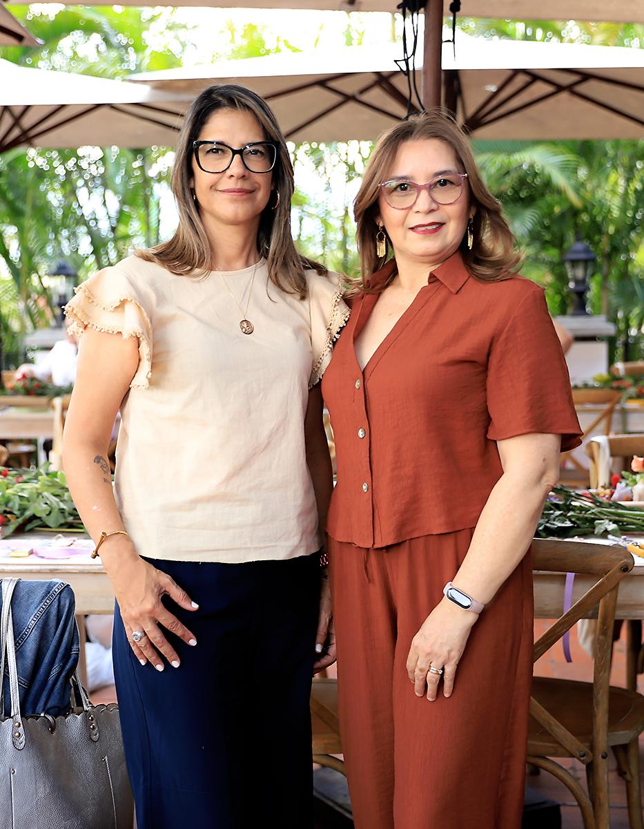 Gloria Suazo y Ivonne Muñoz