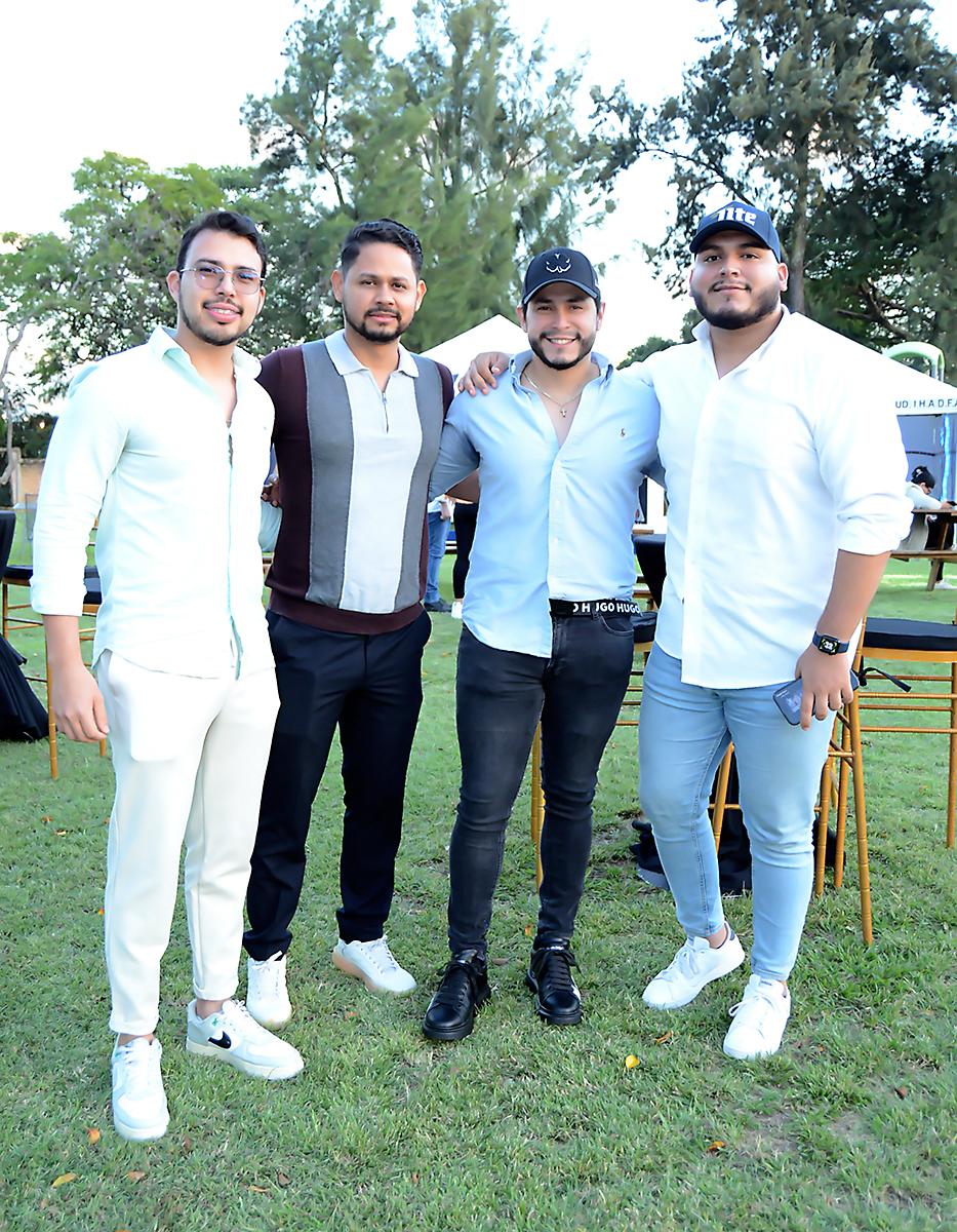 Eduardo Idiaquez, Christian Oviedo, Claudio Lezama y José Roberto Padilla.