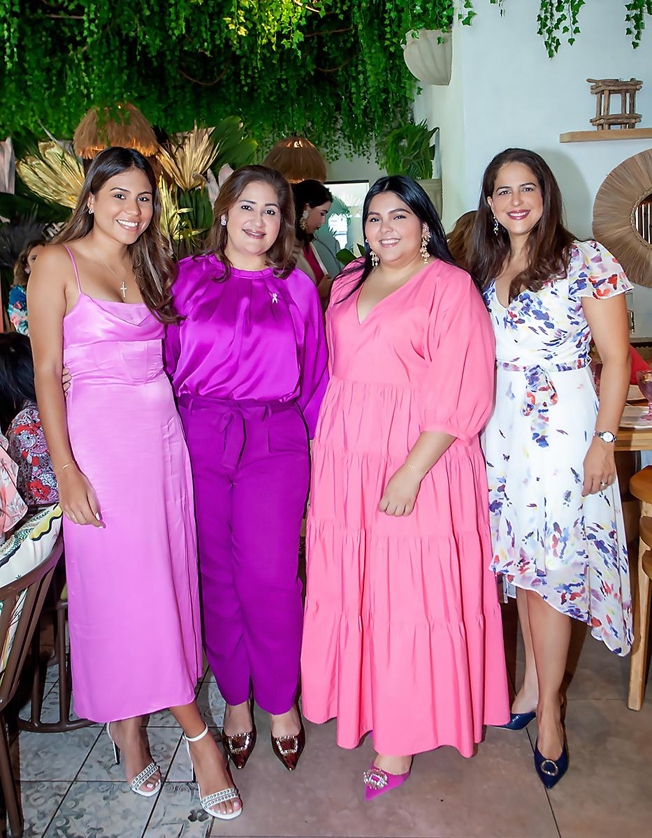 Alondra Caraccioli, Isabel Sabillón de Díaz, Tania Orellana y Doris Pena.