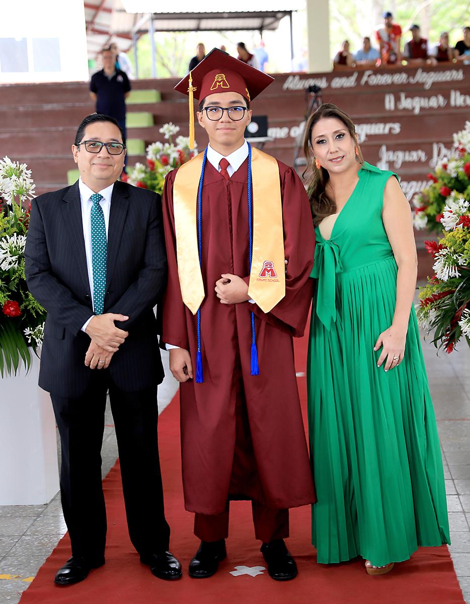 Graduación de los seniors 2025 de Mayan School