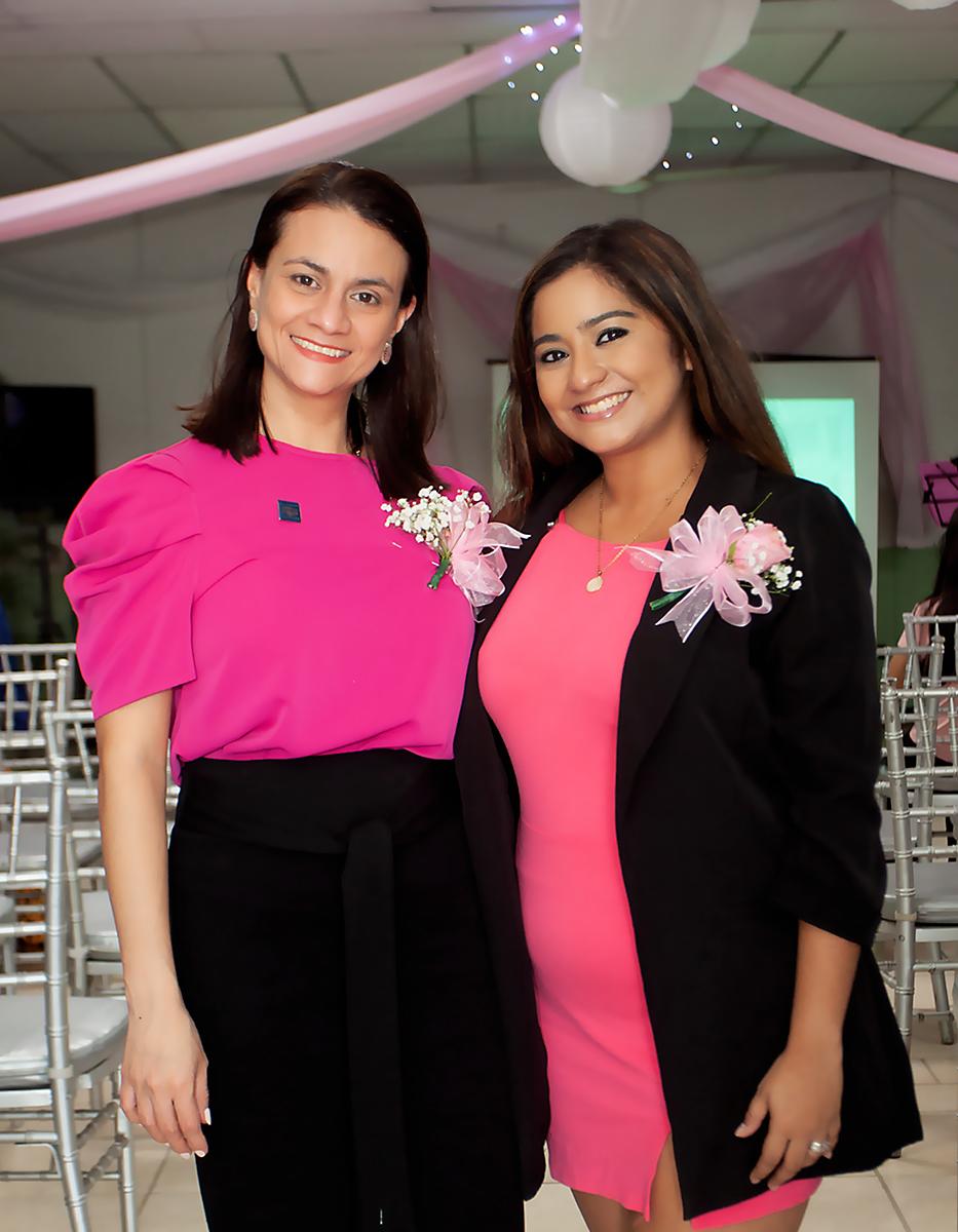 Maricruz Rivera y Reichel Handal de Lady Lee.