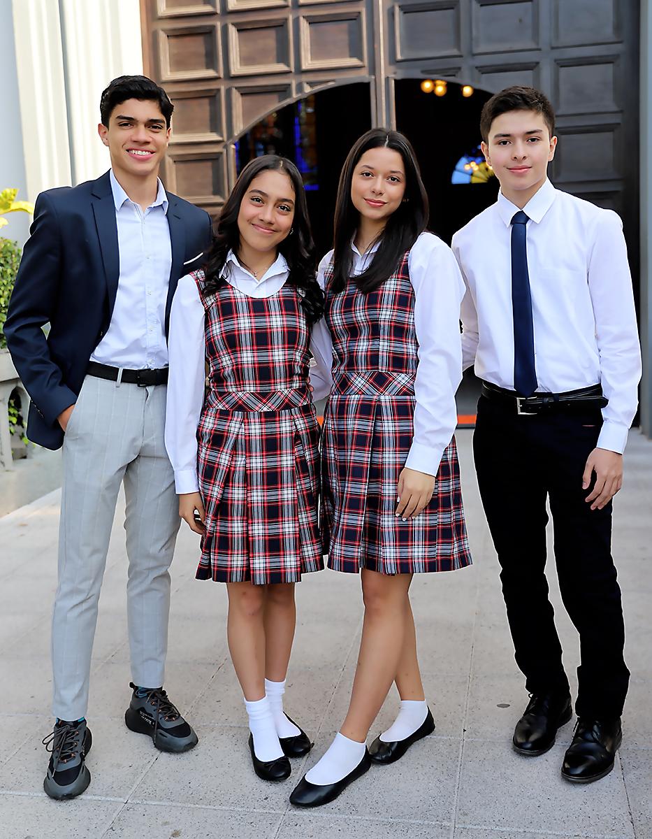 Isabella Ribera, Mariana Mata y Pedro Girón