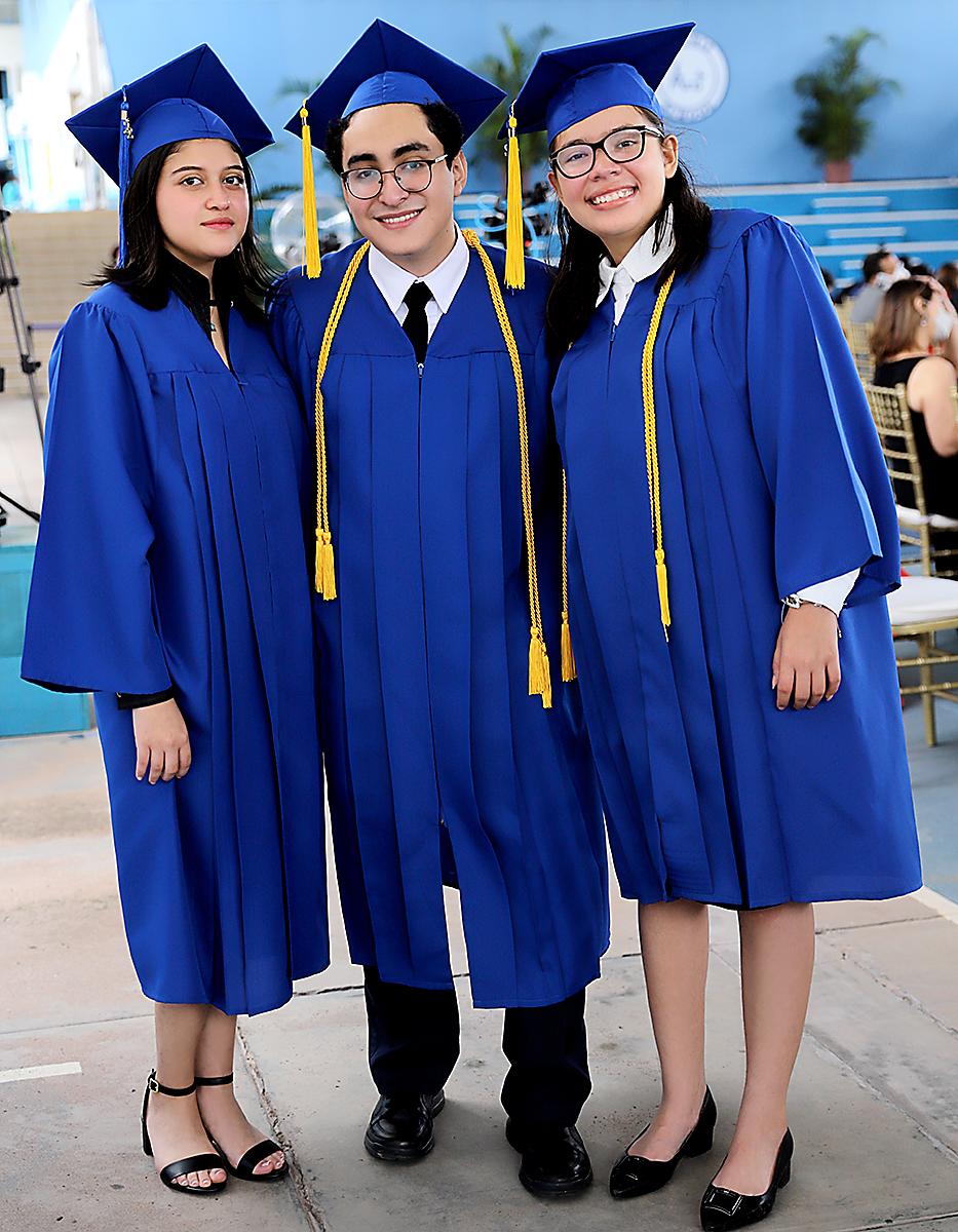 Emma Fuentes, Diego Zelaya y Camila Midence