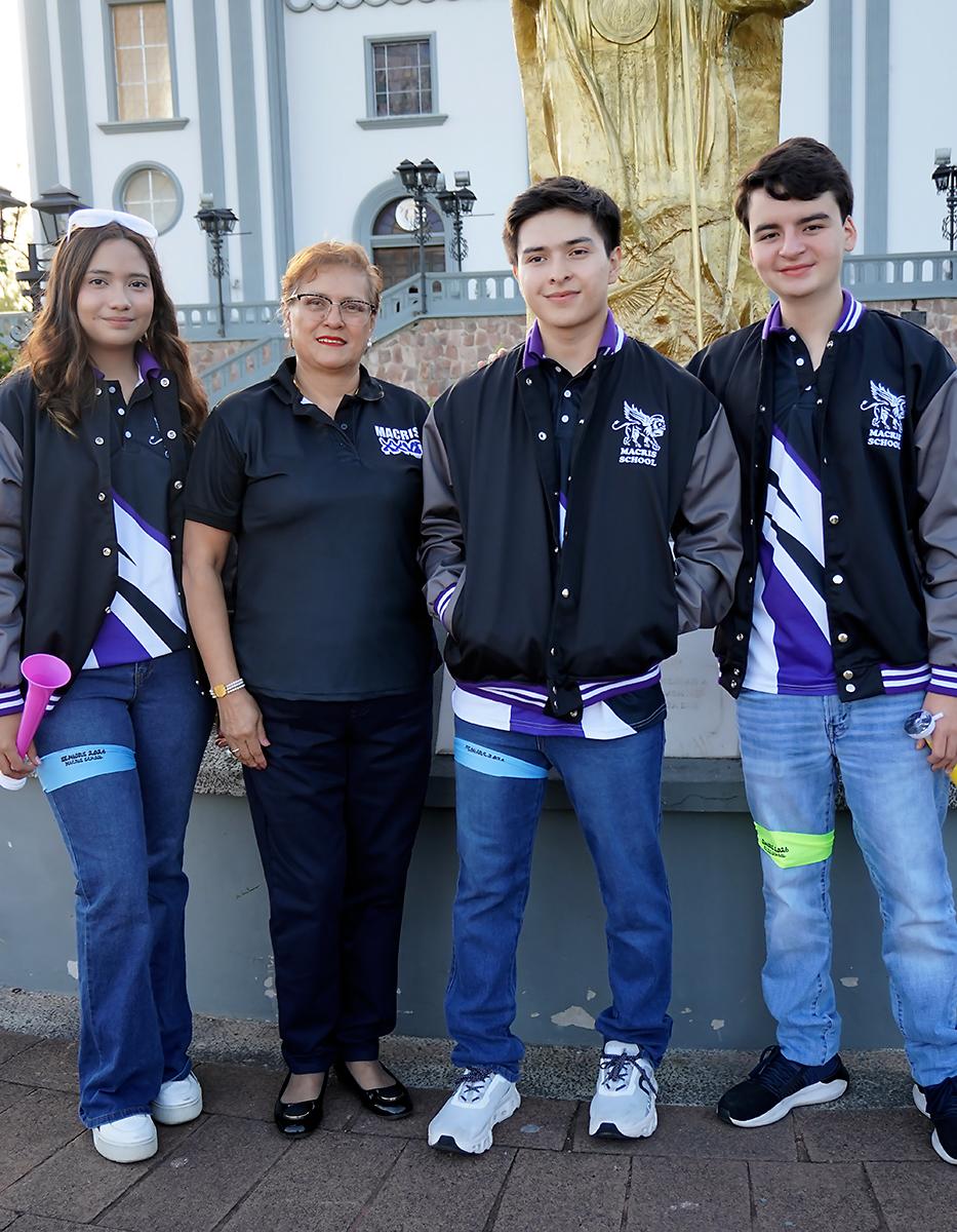 Senior Entrance 2026 de Macris School