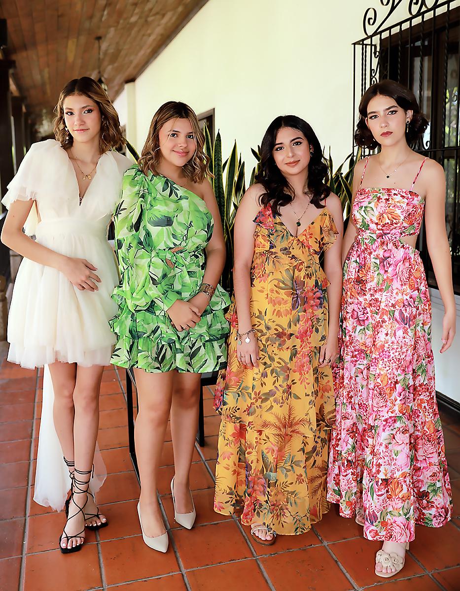Andrea Cáceres, Valeria Gonzáles, Andrea Tilguant e Isabella Kluggman.
