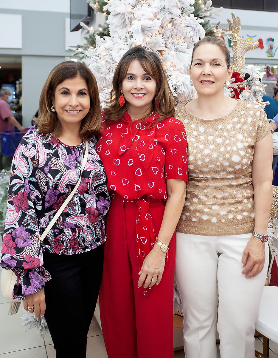 Vivian Assaf, Elena Faraj y Clemencia Arguello.