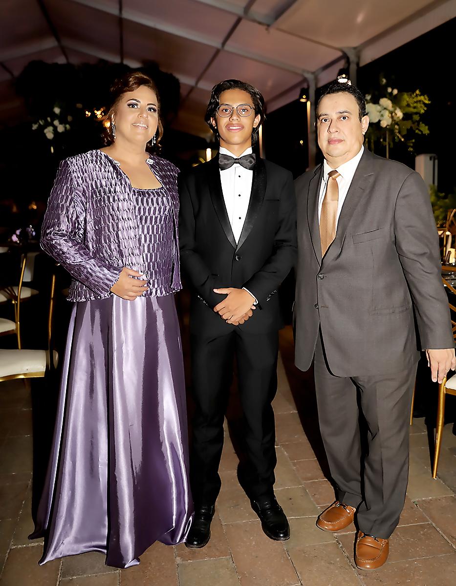Betania Améndola, Gianluca y Pablo Valladares