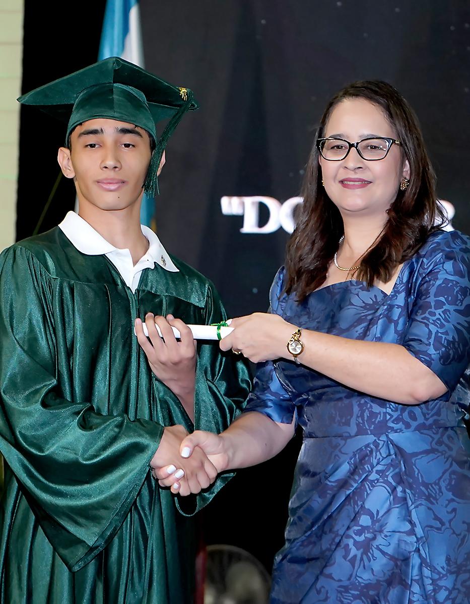 Graduación de los seniors 2024 de Elvel School