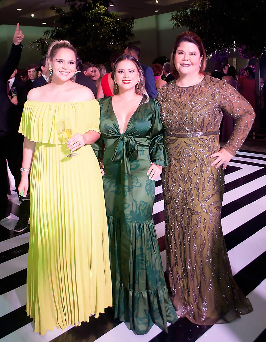Bella Umaña, Rosy Morales y Melina Valladares.