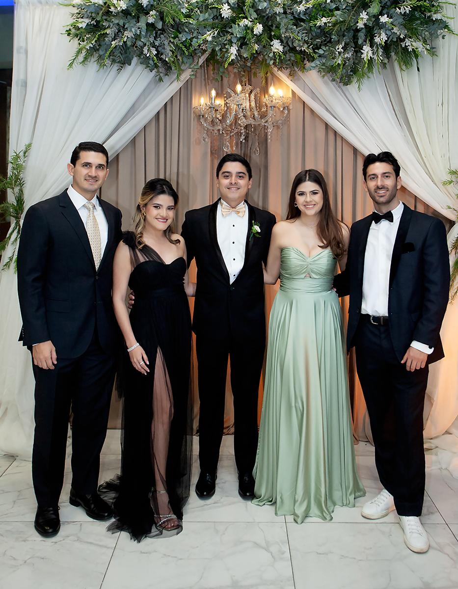 Vinicius Bueso, Andrea Gómez, José Augusto Gómez, Raquel Flores-Gómez y Gianni Chilonide.