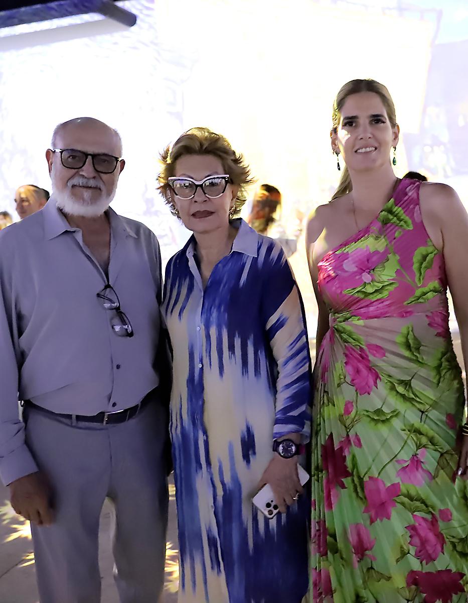 Rolando Ríos, Bonnie García y Iovanna Ravelo.