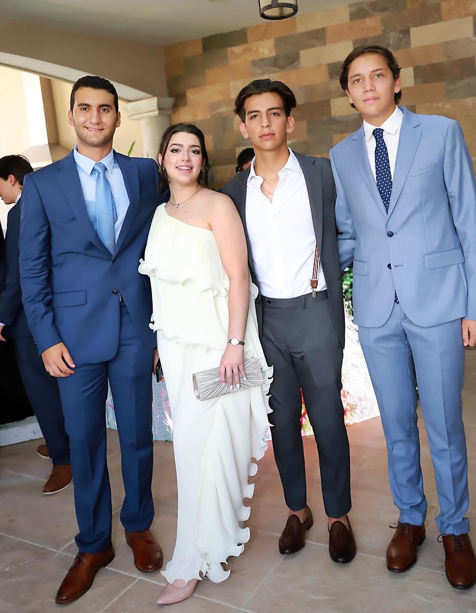 Mario Richmagui, Monserrat Enamorado, Juan Diego Asfura y Juan Diego Suazo.