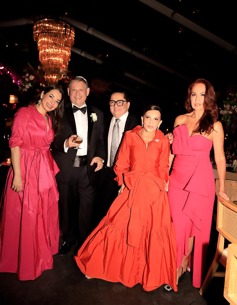 Gloria Abudoj, Héctor Rivera, Miguel Chong, Blanca Bendeck y Rosa María Cuculiza