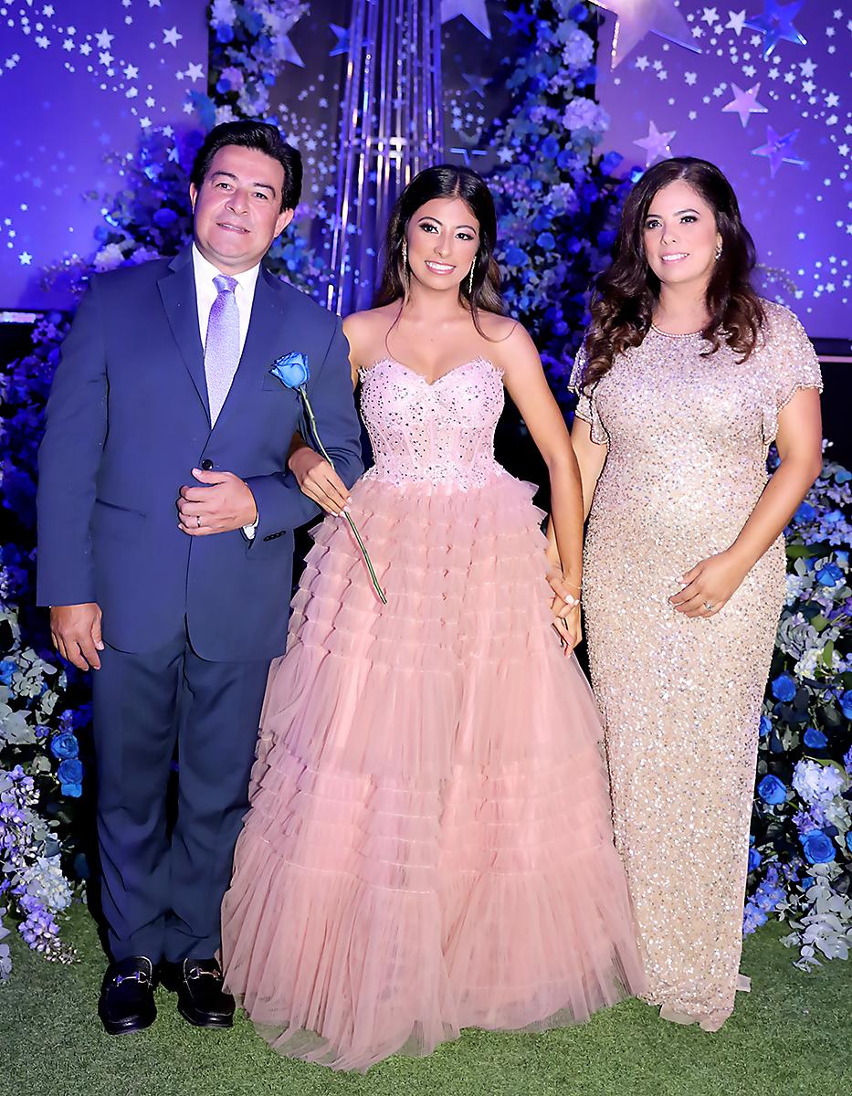 Desfile de Padres e Hijos en la PROM NIGHT de la Academia Los Pinares 2023