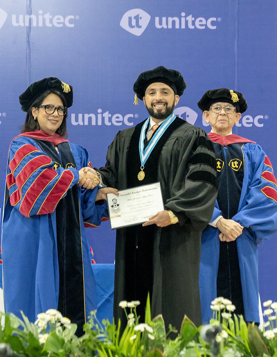 UNITEC SPS celebra la graduación de nuevos talentos y agentes de cambio