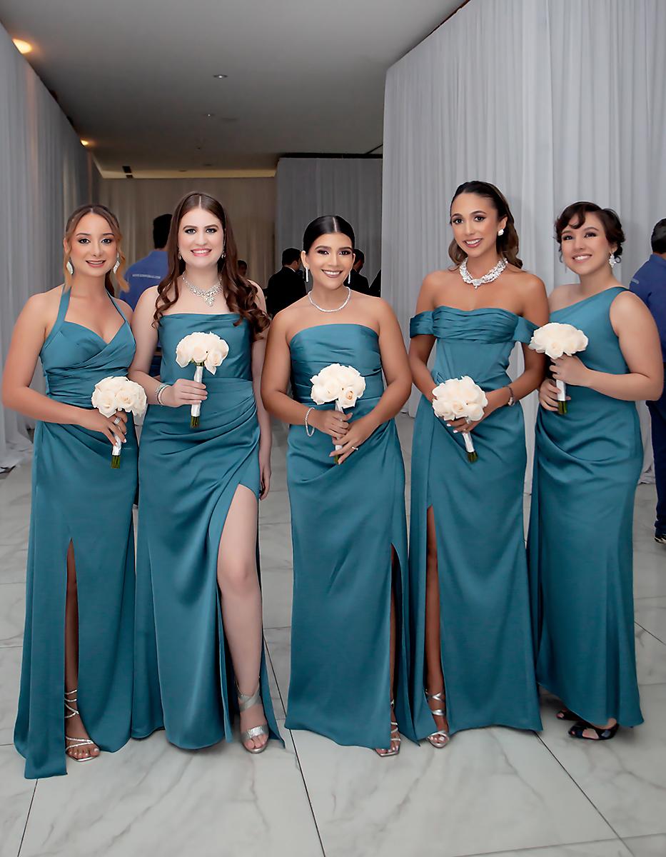 Ashley Jerezano, Dafhne Izaguirre, Daniela Chávez, María Fernanda Pineda y Alejandra Dox