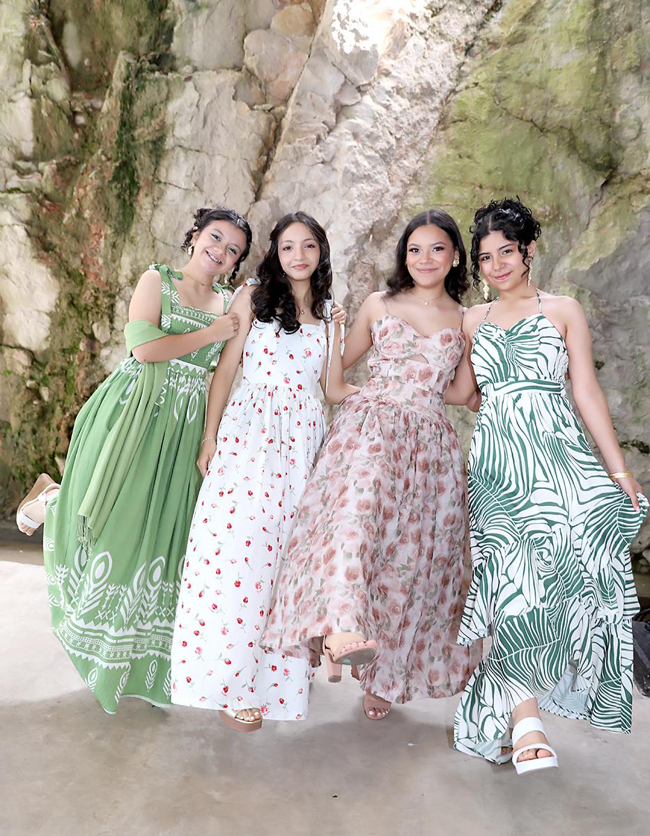 Eloísa Zelaya, Alejandra Lanza, Katherine Meraz y María Celeste Verdial. Eloísa Zelaya, Alejandra Lanza, Katherine Meraz y María Celeste Verdial.