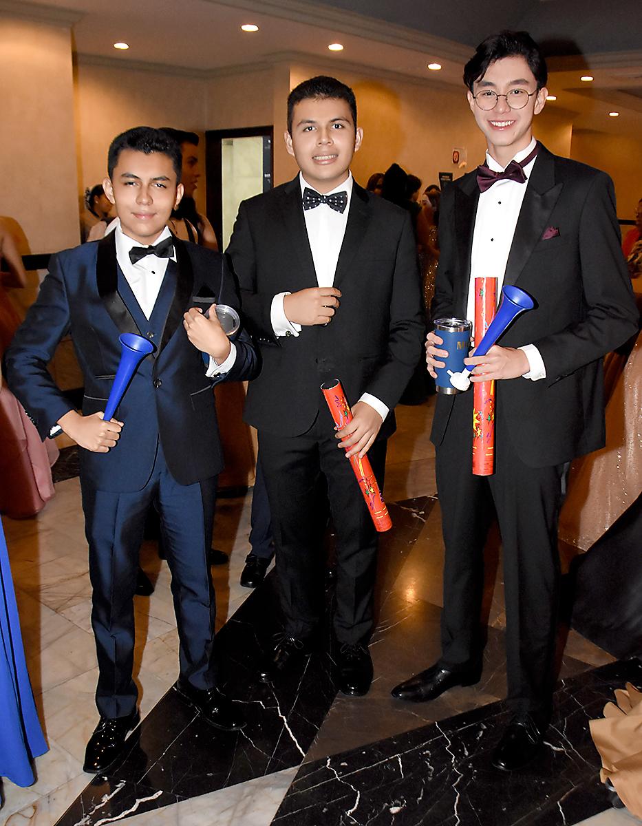 Roberto Padilla, Javier Cruz y Michel Idiáquez
