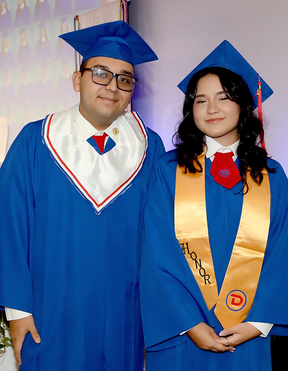 Graduación de los seniors 2025 de Dowal School