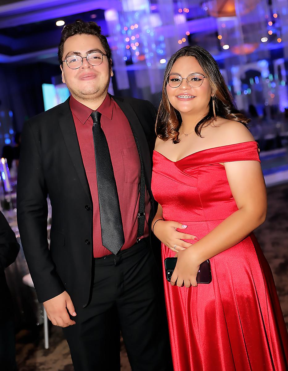 Raúl Pineda y Claudia Salinas