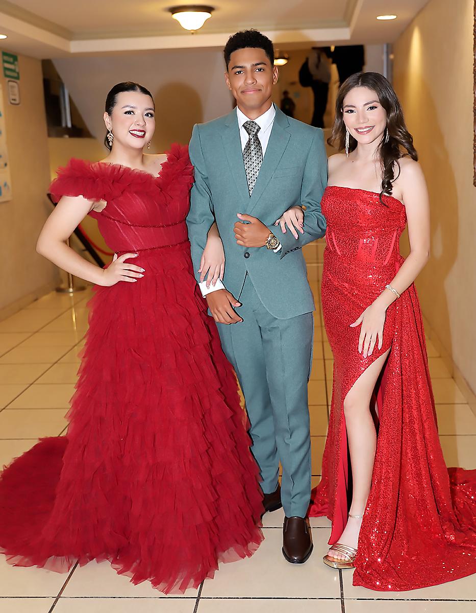 Fiesta de la prom 2024 de Mayan School