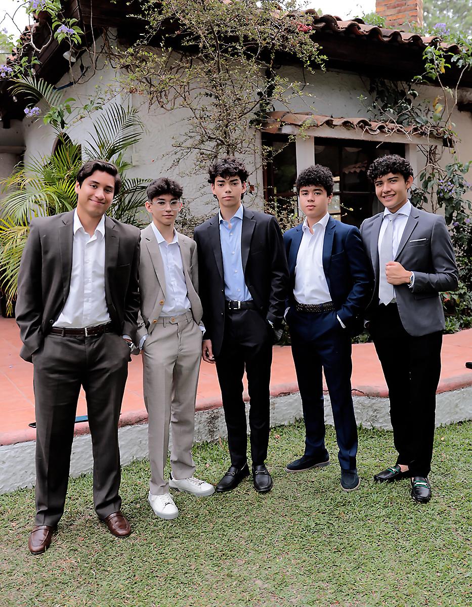 Gabriel Argueta, Pablo Martel, Adrián Bulnes, Guillermo Herrera y Diego Oliva. 