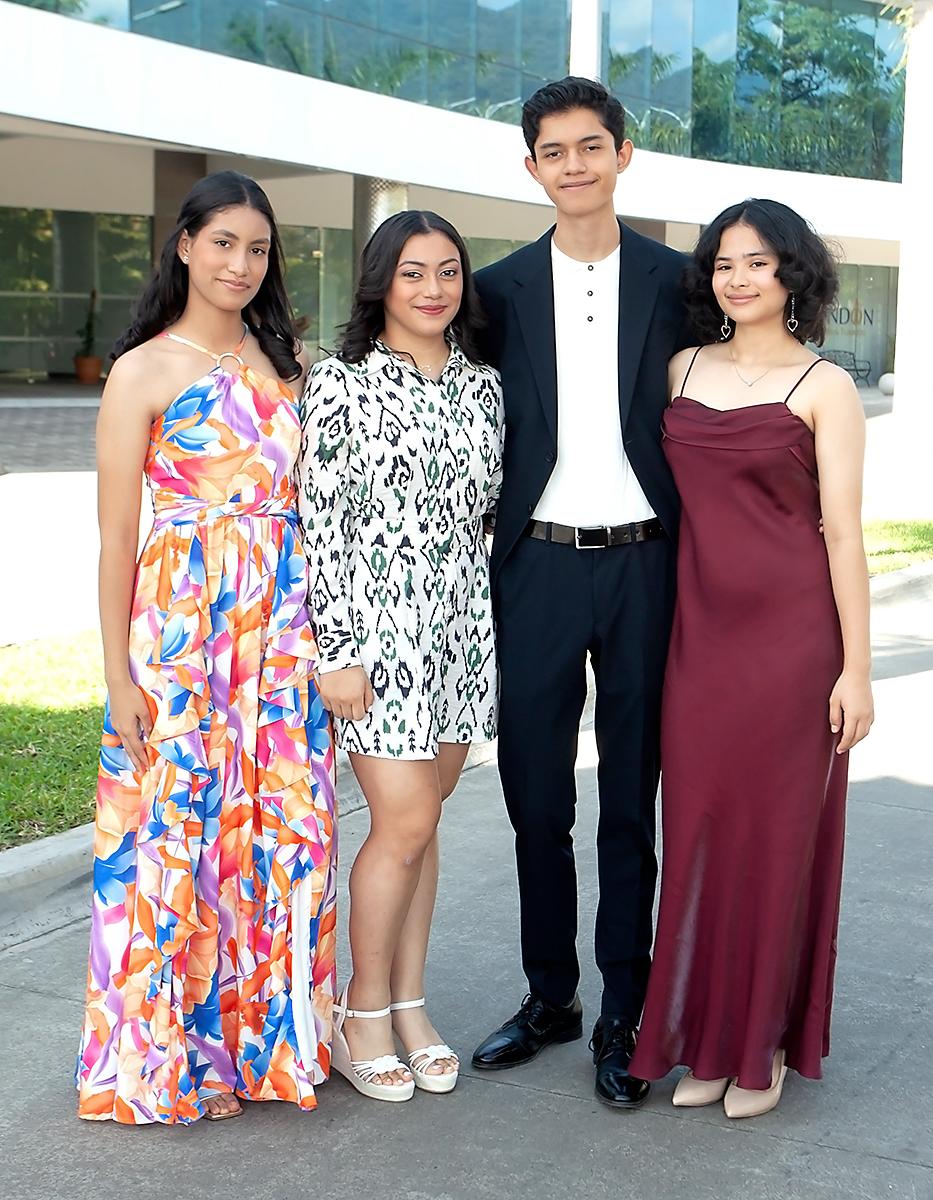 Marcela Ramírez, Jennifer Lagos, Óscar Reyes y Chung-un Yum.