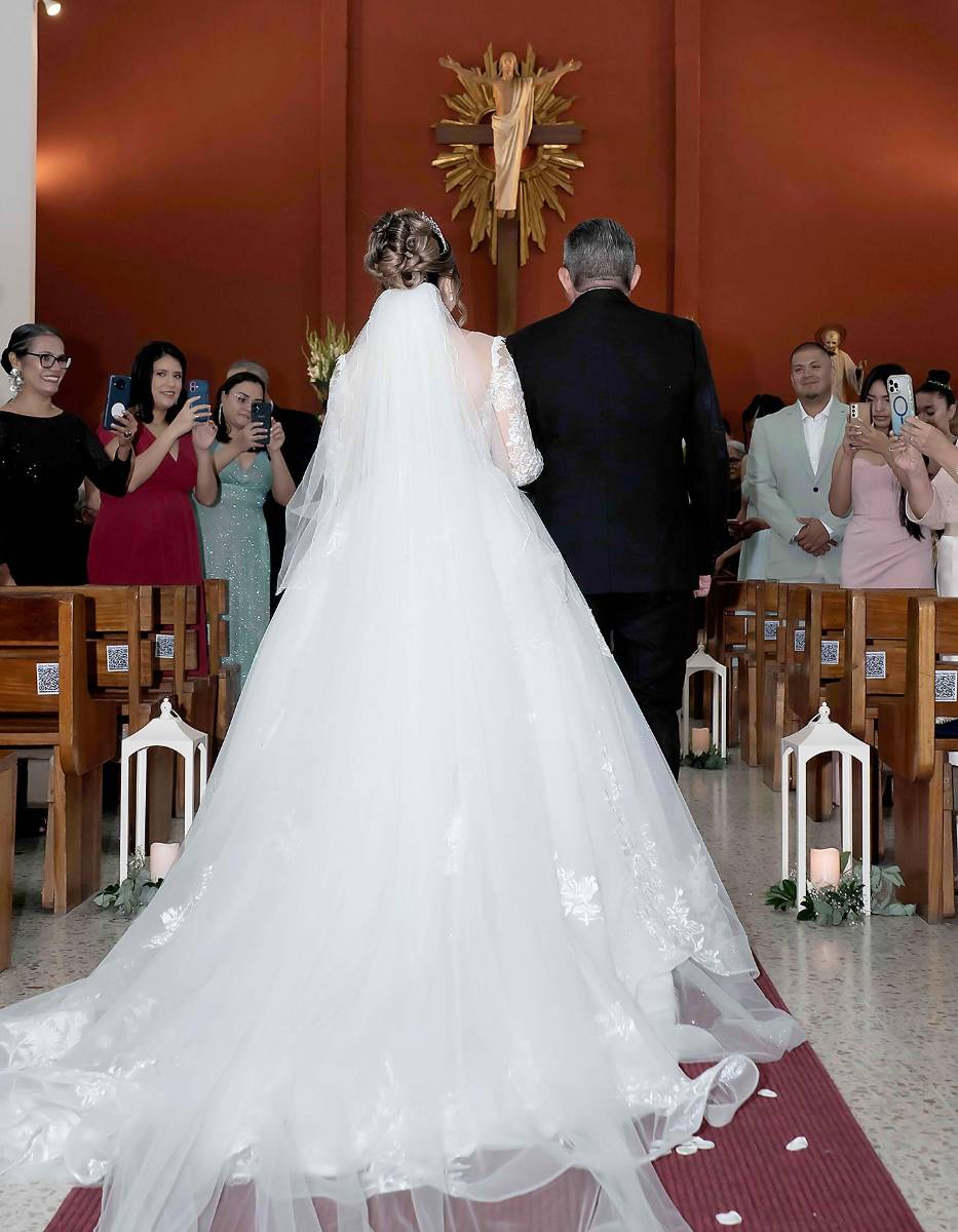 Asi fue la boda de Miltón Barrieri y Raquel Manzanares