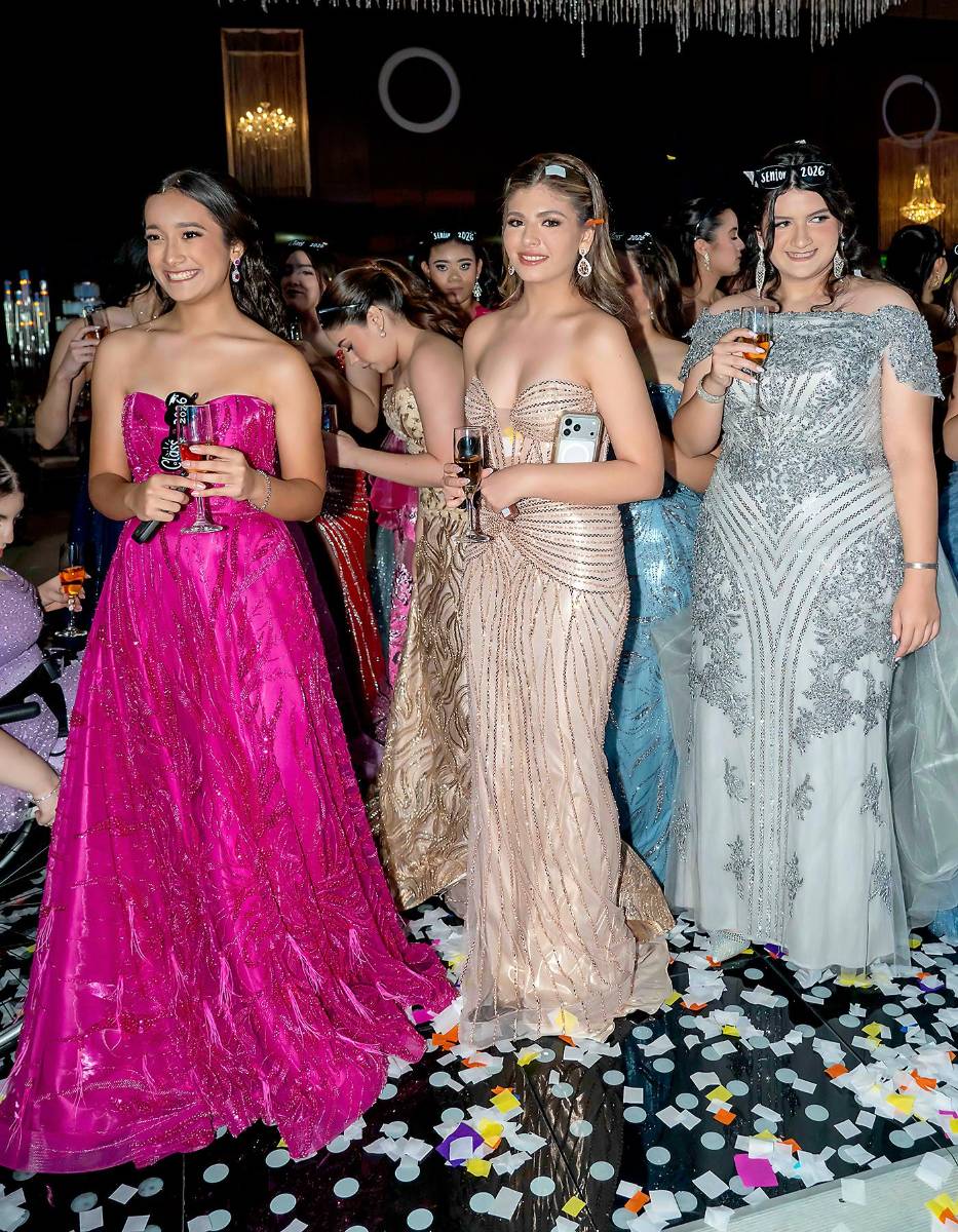 Ana Ferrera, Fabiana Canahuati y Valeria Bográn. 
