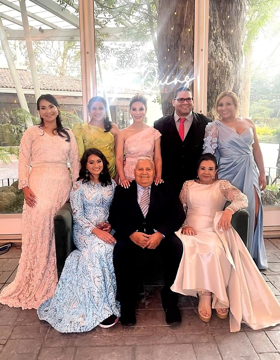 Carolina Sing, Denisse Herrera, Dulce María Mejía, José Alfredo Mejía, Madelin Ramos, Noor Sing, José Alfredo Mejía y Sonia Casco.