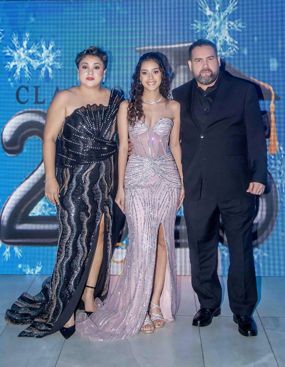 Desfile padres e hijos de la prom 2025 de Saint Peter Academy