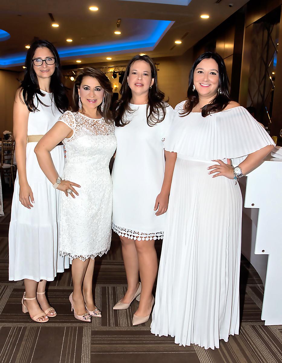 Giesy Escobar, Enna Andino, Jessica Escoto y Gabriela Rivas.