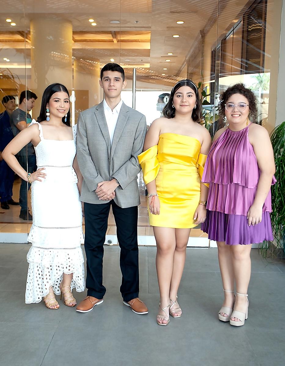 Valeria Guillén, Juan Pablo Flores, Ana Mejía y Daniela Bahr. 