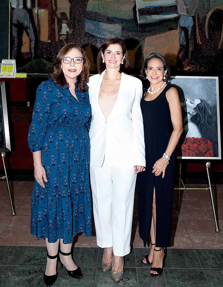  Nidia Manzanares, Suyapa Monterroso y Gabriela Becerril.