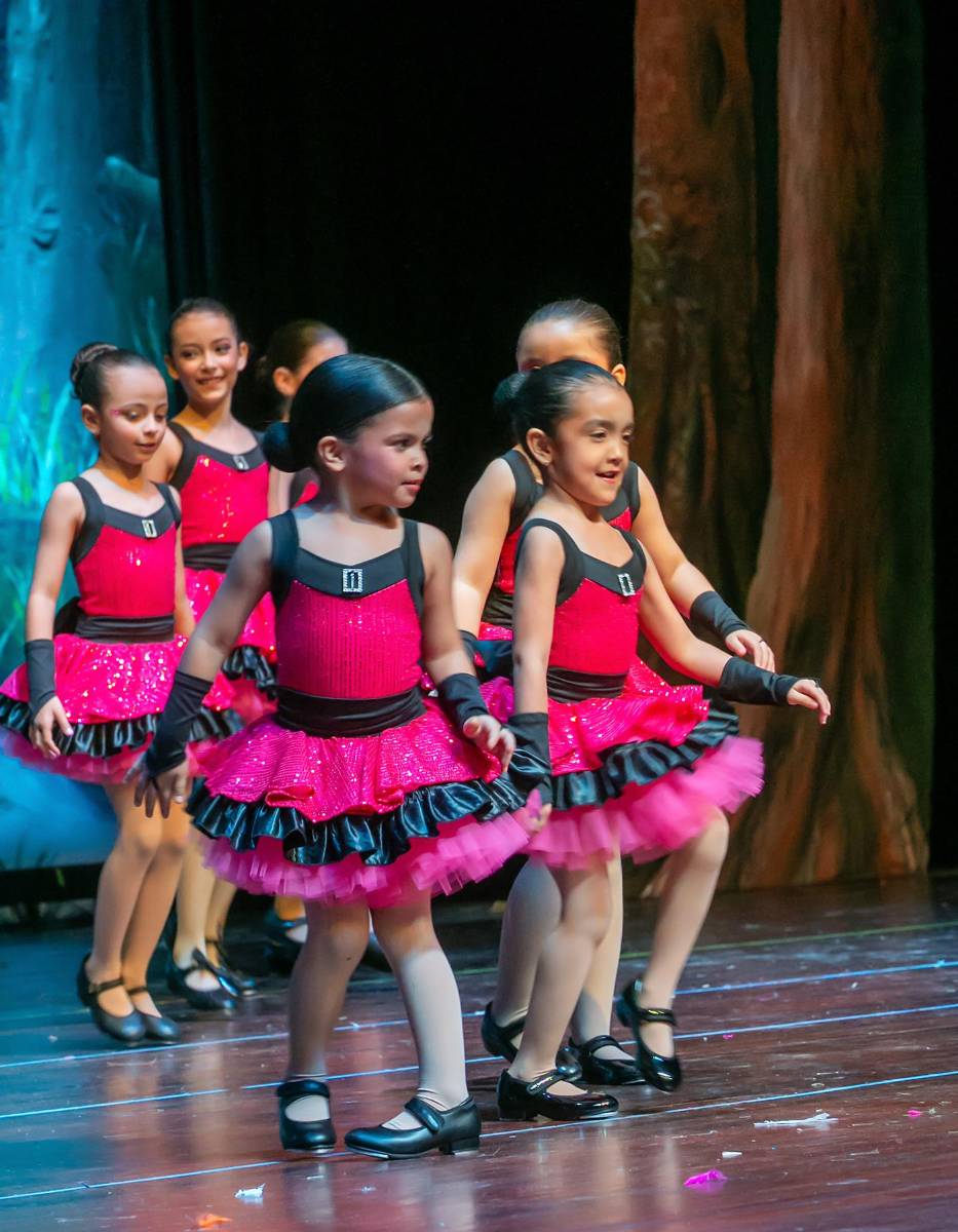 Adagio presenta el espectáculo “Había una vez...”